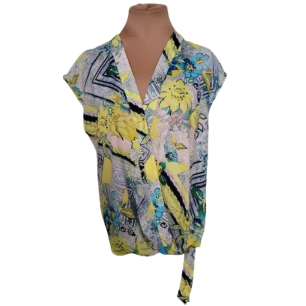 Soho Floral Patchwork‎ Surplice Sleeveless Blouse Tie Waist Size Medium